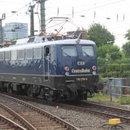 110 278-9 der Centralbahn unterstützte 18 201 auf den Weg von Dormagen über Köln nach Worms / Heidelberg - hier bei der Abfahrt im Kölner Hbf - unterwegs mit 18 201 