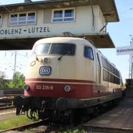 bei jeden Besuch sind die Loks anders sortiert - dieses Mal stand 103 235-8 am Reiterstellwerk und konnte dort besichtigt werden - DB Museum Koblenz (22.4.2019)