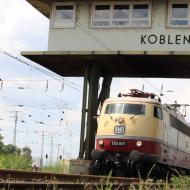 E03 001 konnte am Samstag nicht aus eigener Kraft fahren - 120 101 muÃŸe leider schieben - DB Museum Koblenz - Sommerfest 2019