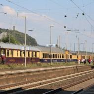 Blick auf alle Rheingoldwagen im Bahnhof Brohl - Abschied von 01 118 (03.08.2018)