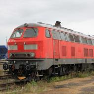 218 457-0 gehört seit 2019 der Firma AIXrail. Im Sommer 2019 bekam die Lok eine neue Hauptuntersuchung. Eingesetzt wird sie u.a. vor Bauzügen. (19.10.2019)