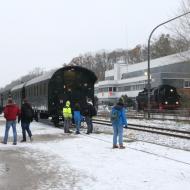 Umsetzen der Lok in Spandau Johannesstift - Adventsfahrten der Berliner Eisenbahnfreunde mit 86 1744-1 (2.12.2022)