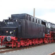 044 377-0 wurde zusammen mit einer V200 und E94 direkt am Eingang ausgestellt - Museumstage im Eisenbahnmuseum Bochum mit Gastlok S 3/6 3673 (18 478) aus Nördlingen (20/21.4.2024)