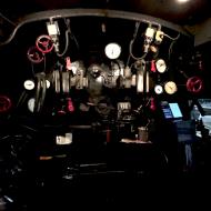 der Führerstand von 03 2155-4, aufgenommen vom Heizer in Berlin Lichtenberg - 
Adventsfahrten der Berliner Eisenbahnfreunde mit 03 2155-4 (29.11.2025)