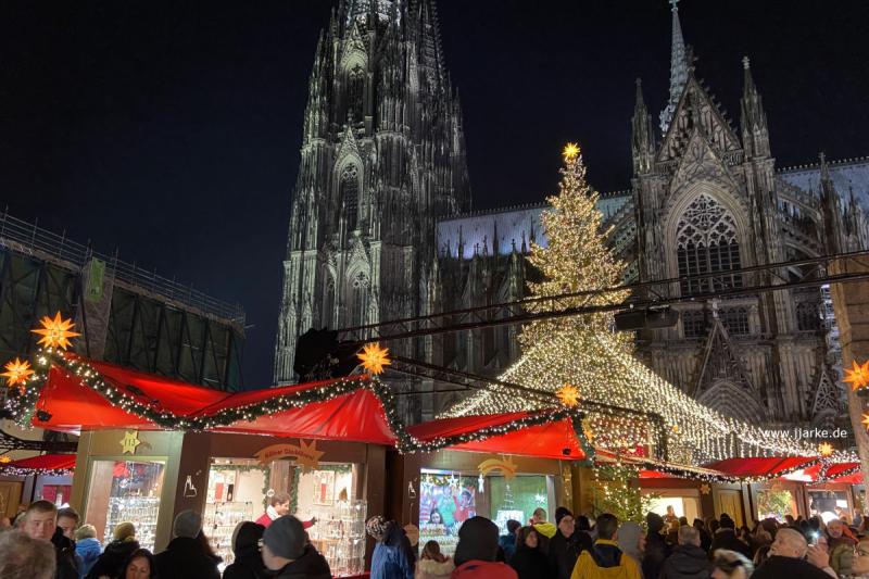Weihnachtsmarkt am Kölner Dom (05.12.2019)