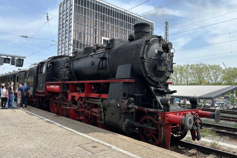58 311 in Karlsruhe - unterwegs mit 58 311 - Saisonstart der UEF auf der Albtalbahn (2. Mai 2024)