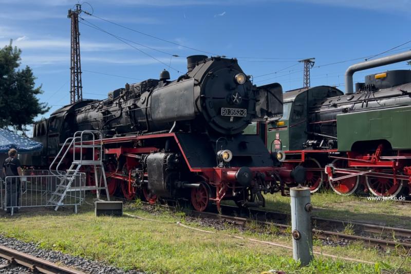 50 3552-2 stand für Führerstandsmitfahrten zur Verfügung, Restarbeiten sind noch zu erledigen ** Lokschuppenfest im historischen Bahnbetriebswerk Hanau (13./14.6.2026)
